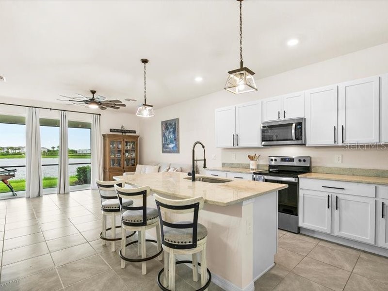 17741 Crescent Moon Loop Bradenton FL 34211 OM710811 image25