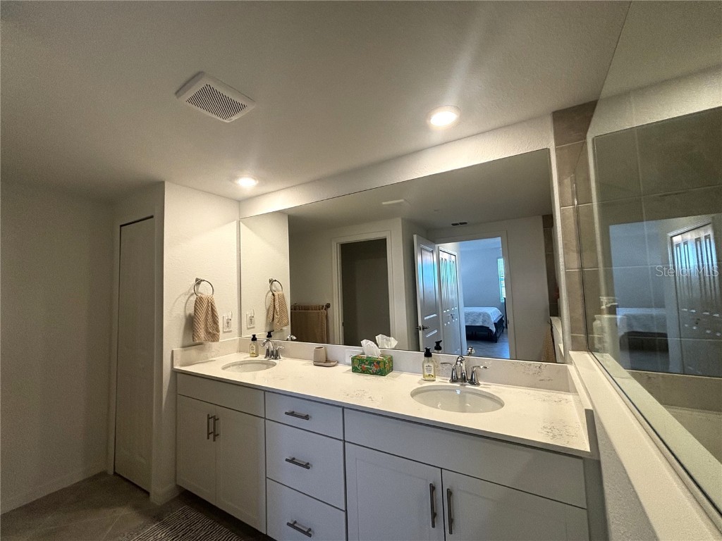 17745 Boracay Court #101 Venice FL 34293 C7515363 image14