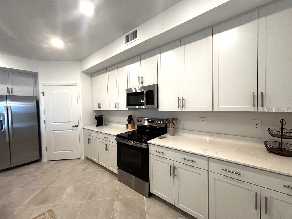 17745 Boracay Court #101 Venice FL 34293 C7515363 image5