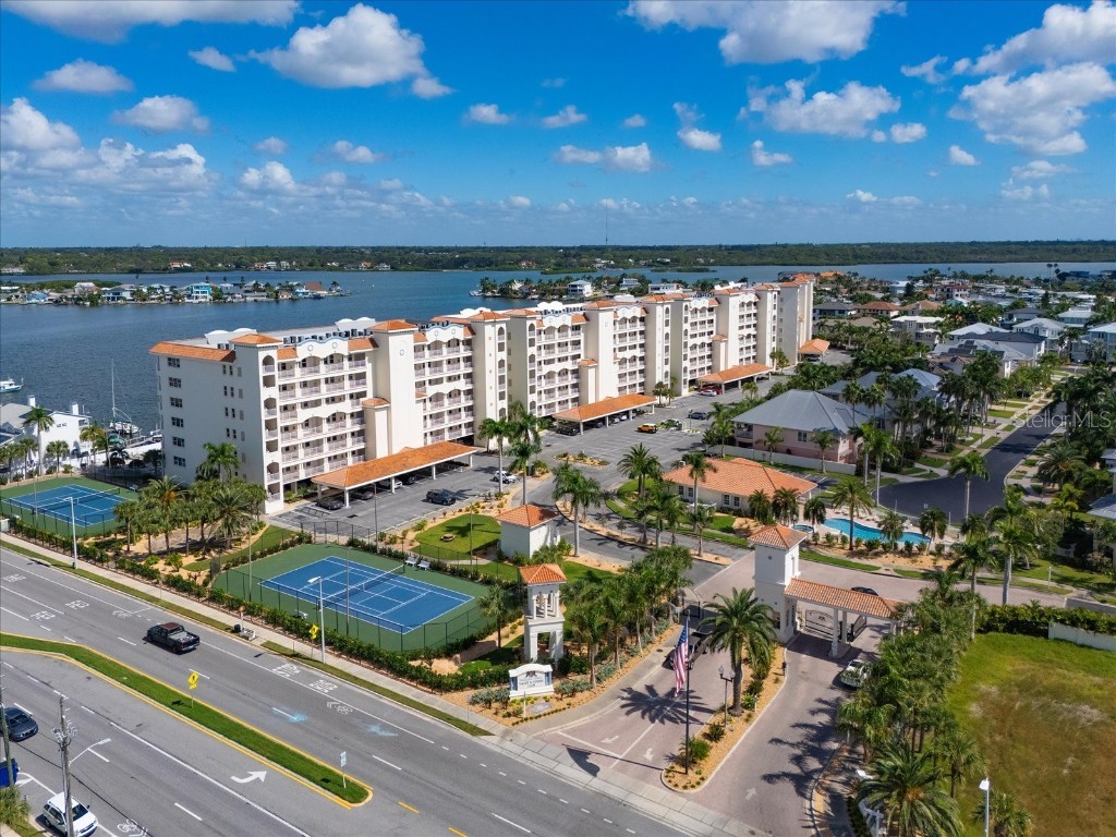 17745 Gulf Boulevard #702 Redington Shores FL 33708 - BOCA CIEGA BAY TB8436049 image1