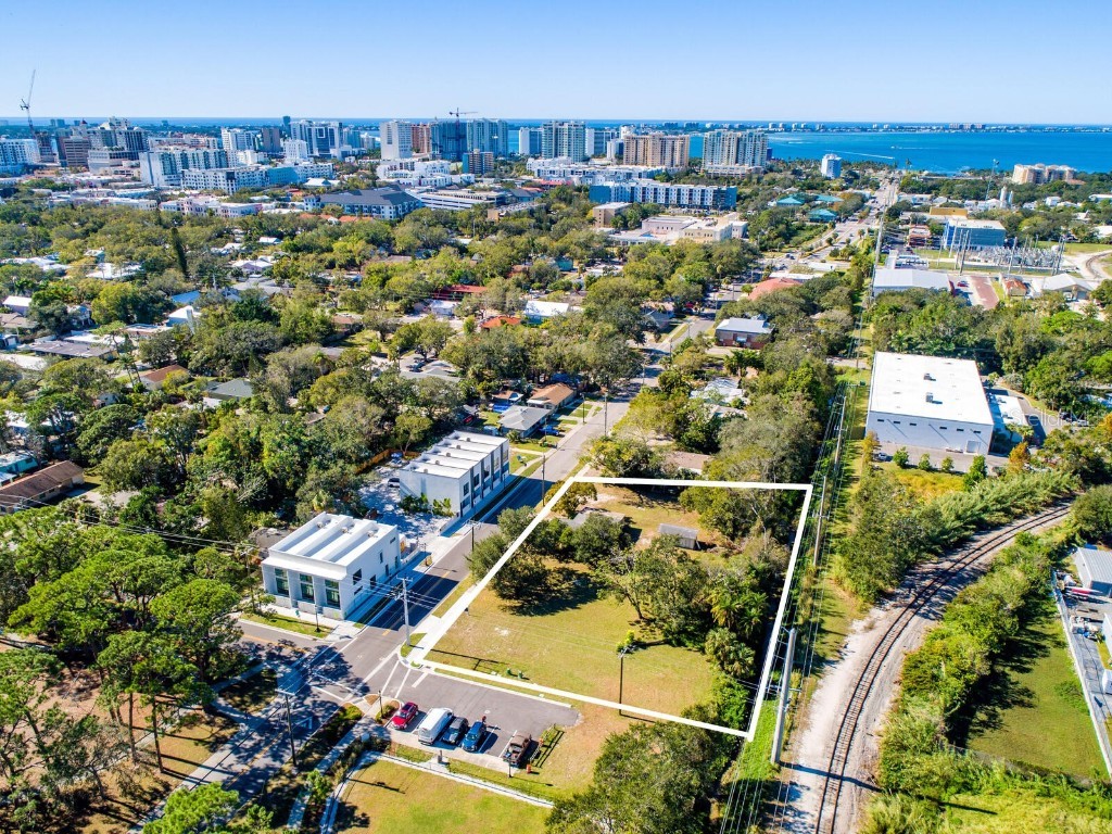 1775 - 1791 10th Street Sarasota FL 34236 A4554650 image1