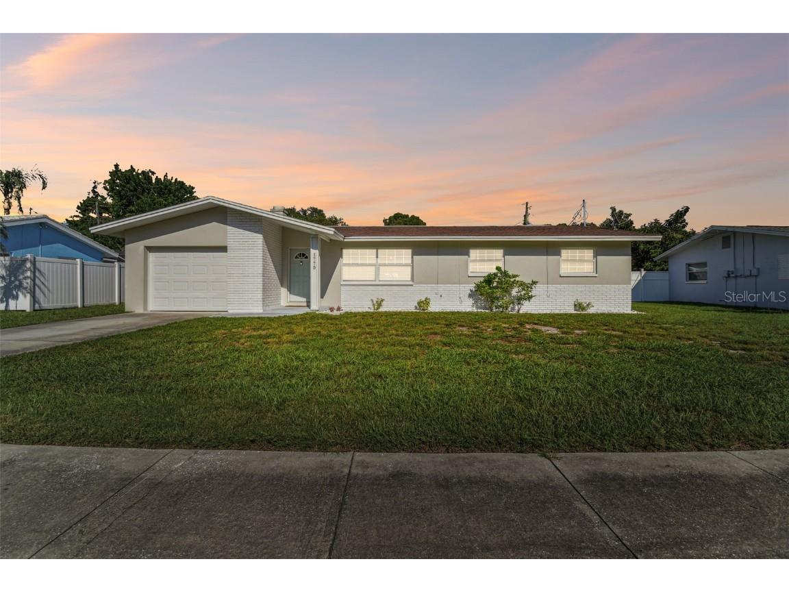 1775 Eaton Drive NE Clearwater FL 33756 U8213431 image1