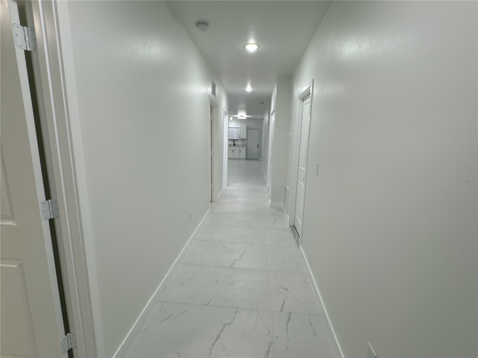 1775 Glenway Court Fort Myers FL 33916 O6405954 image8