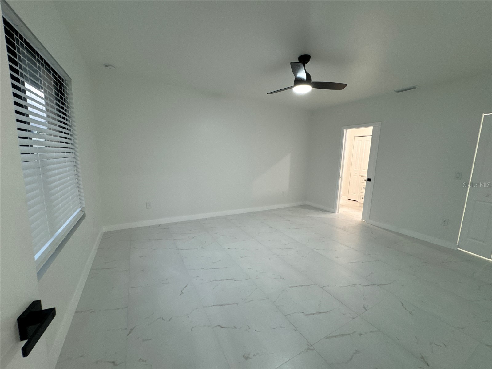 1775 Glenway Court Fort Myers FL 33916 O6405954 image9