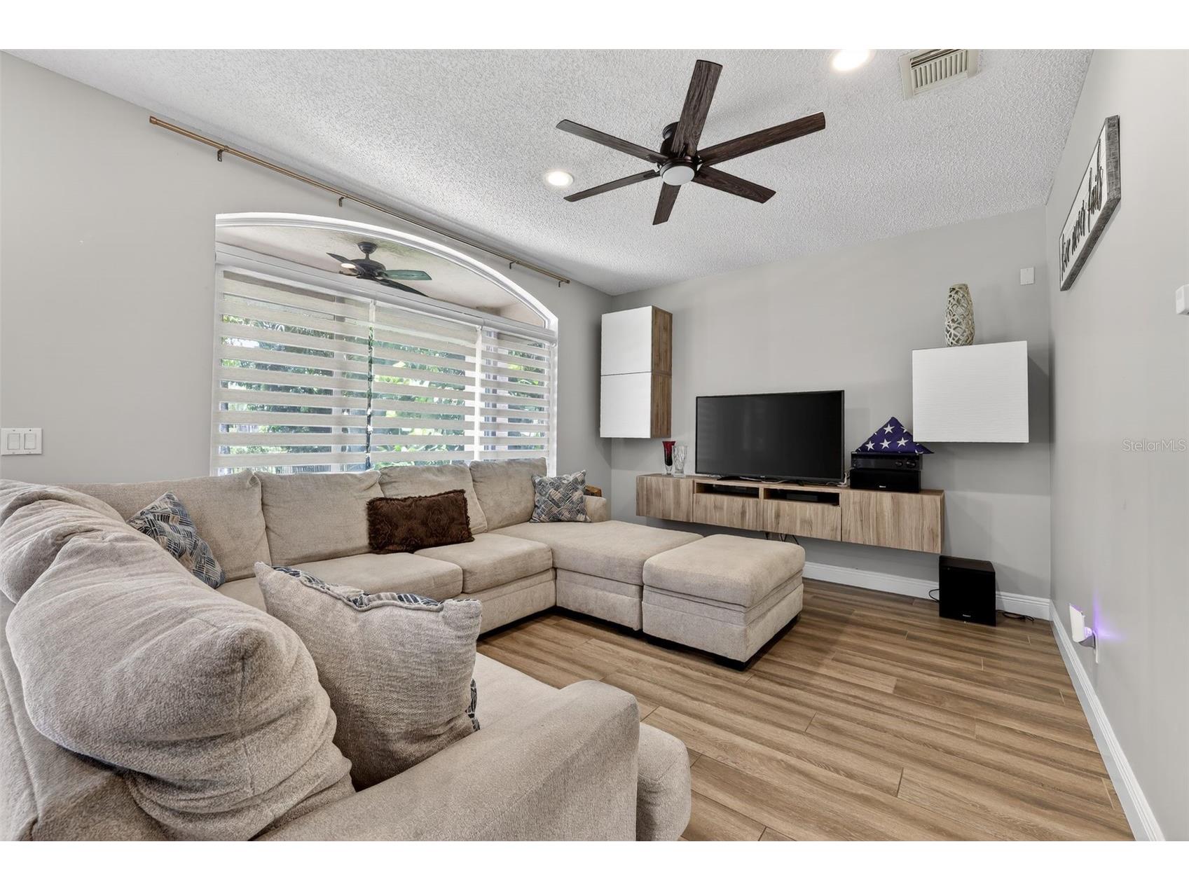 1776 NW 78th Avenue Hollywood FL 33024 O6392161 image2