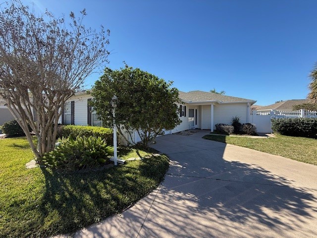 17760 SE 91st Freedom Court The Villages FL 32162 W7882692 image1