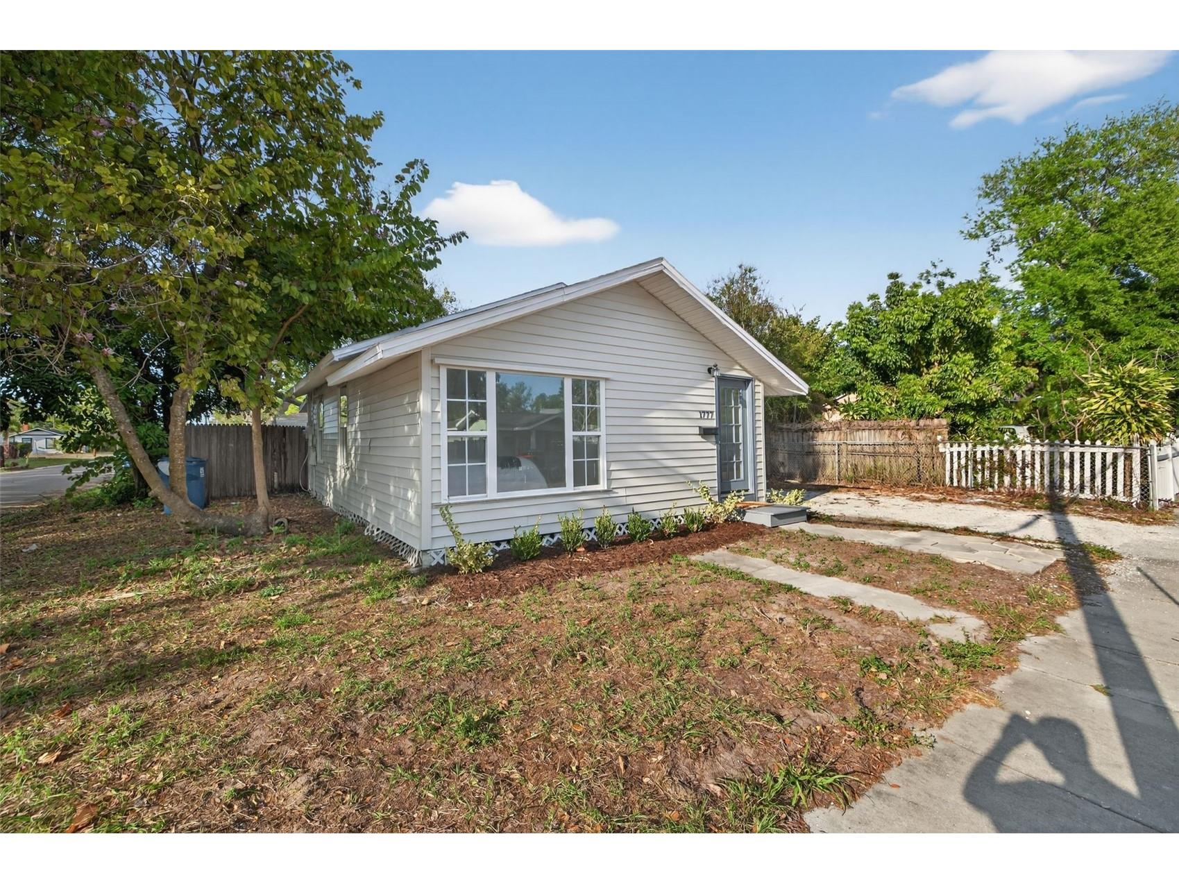 1777 28th Avenue N Saint Petersburg FL 33713 TB8488912 image1