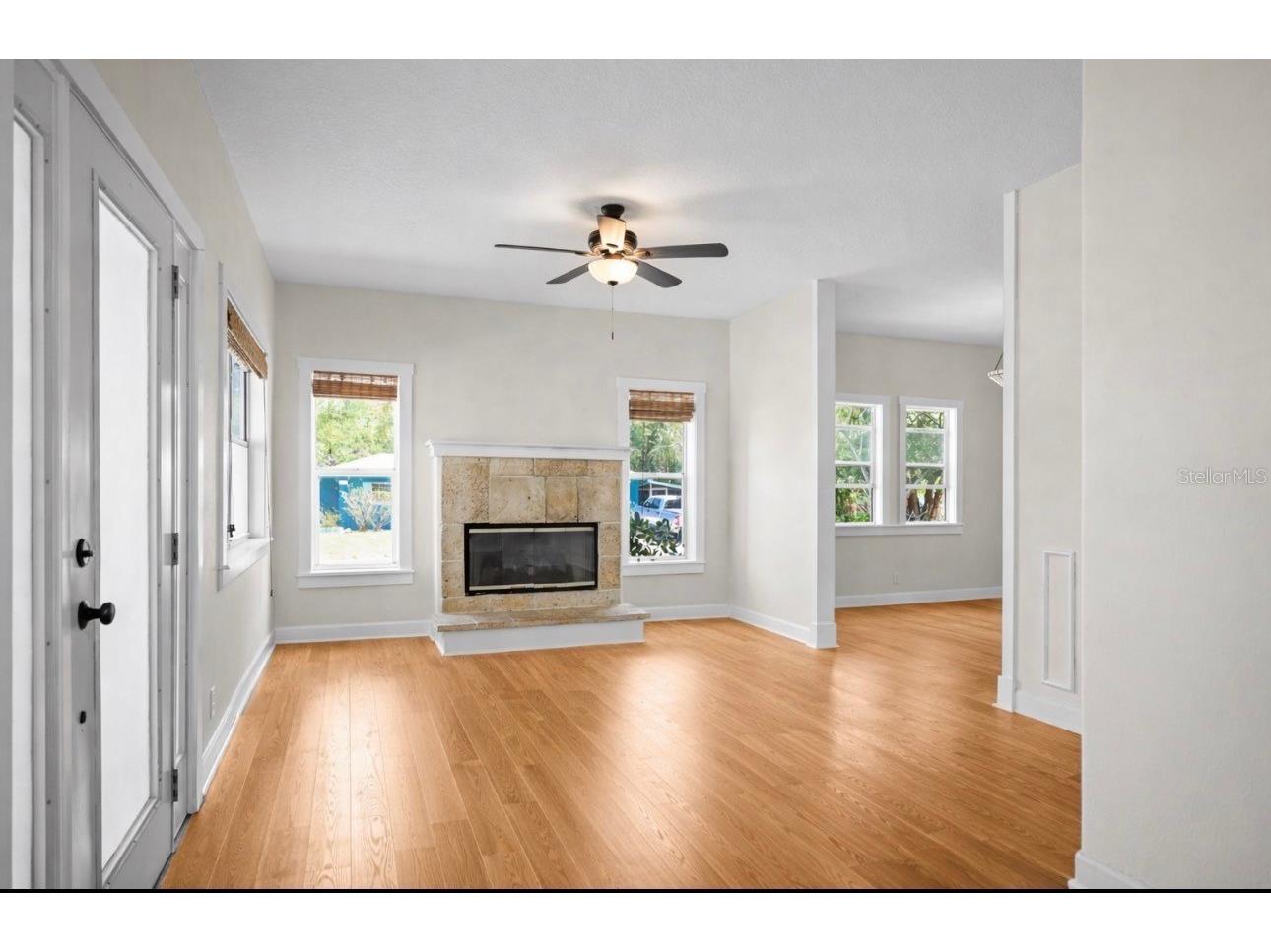 1777 Bayshore Boulevard Dunedin FL 34698 TB8491727 image3