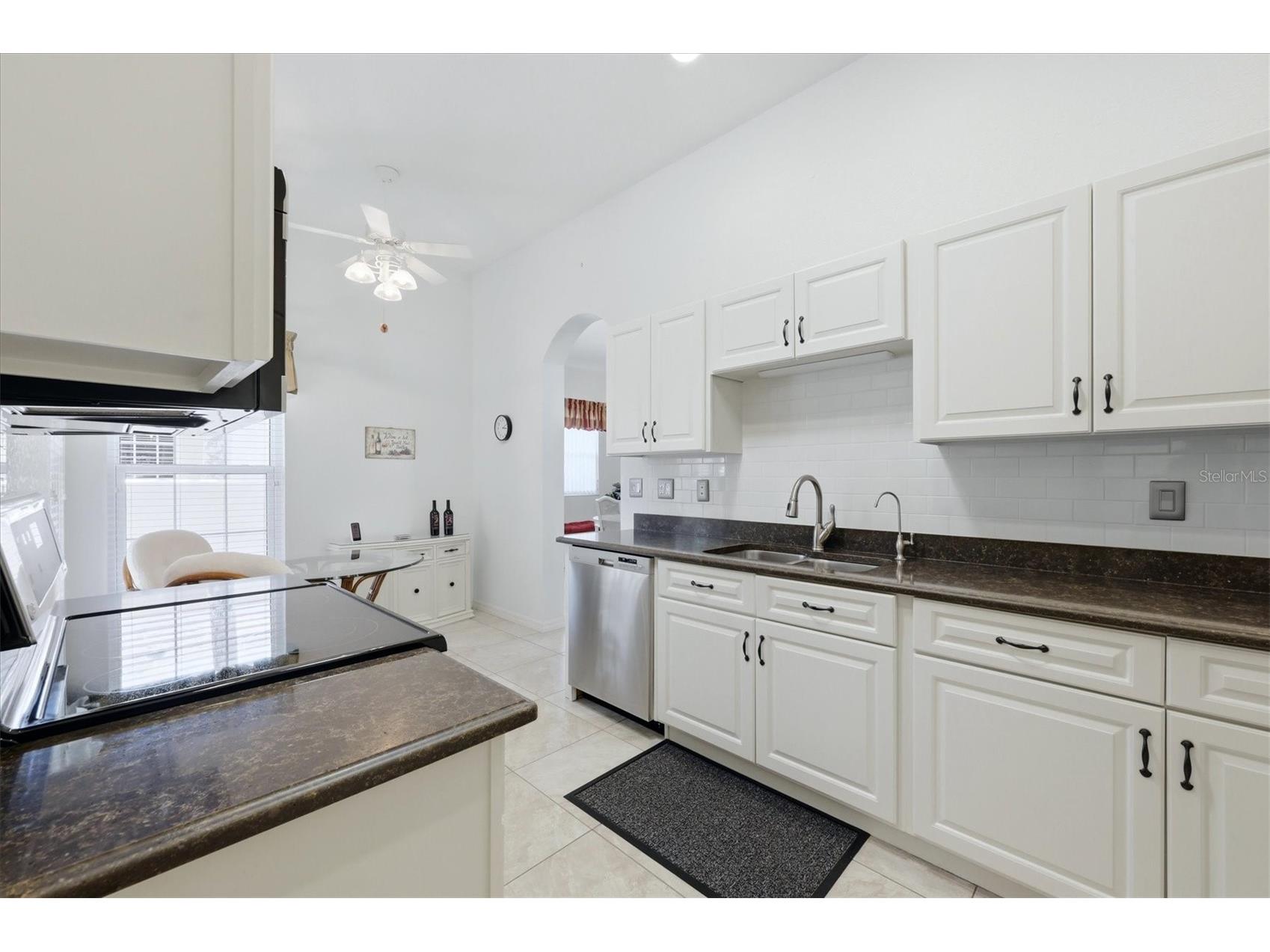1777 Fountain View Circle Venice FL 34292 A4693689 image17