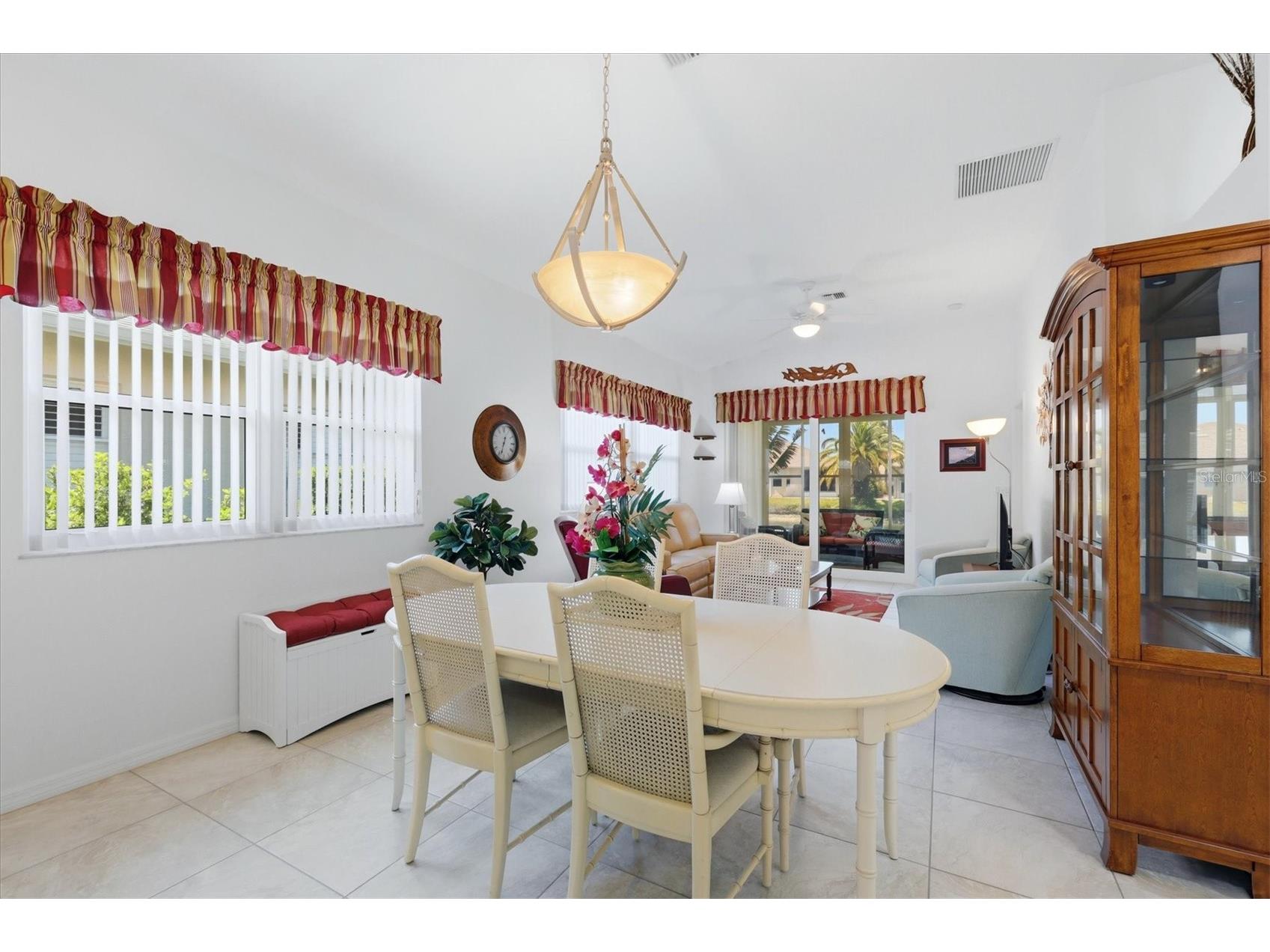 1777 Fountain View Circle Venice FL 34292 A4693689 image8