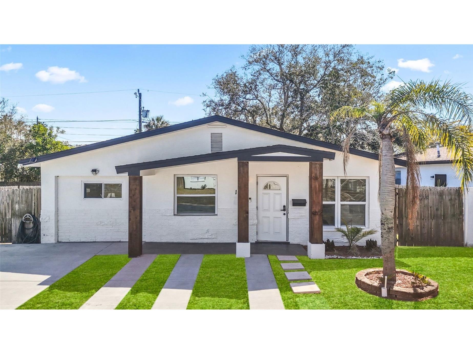 1778 New Hampshire Avenue NE Saint Petersburg FL 33703 TB8486606 image1