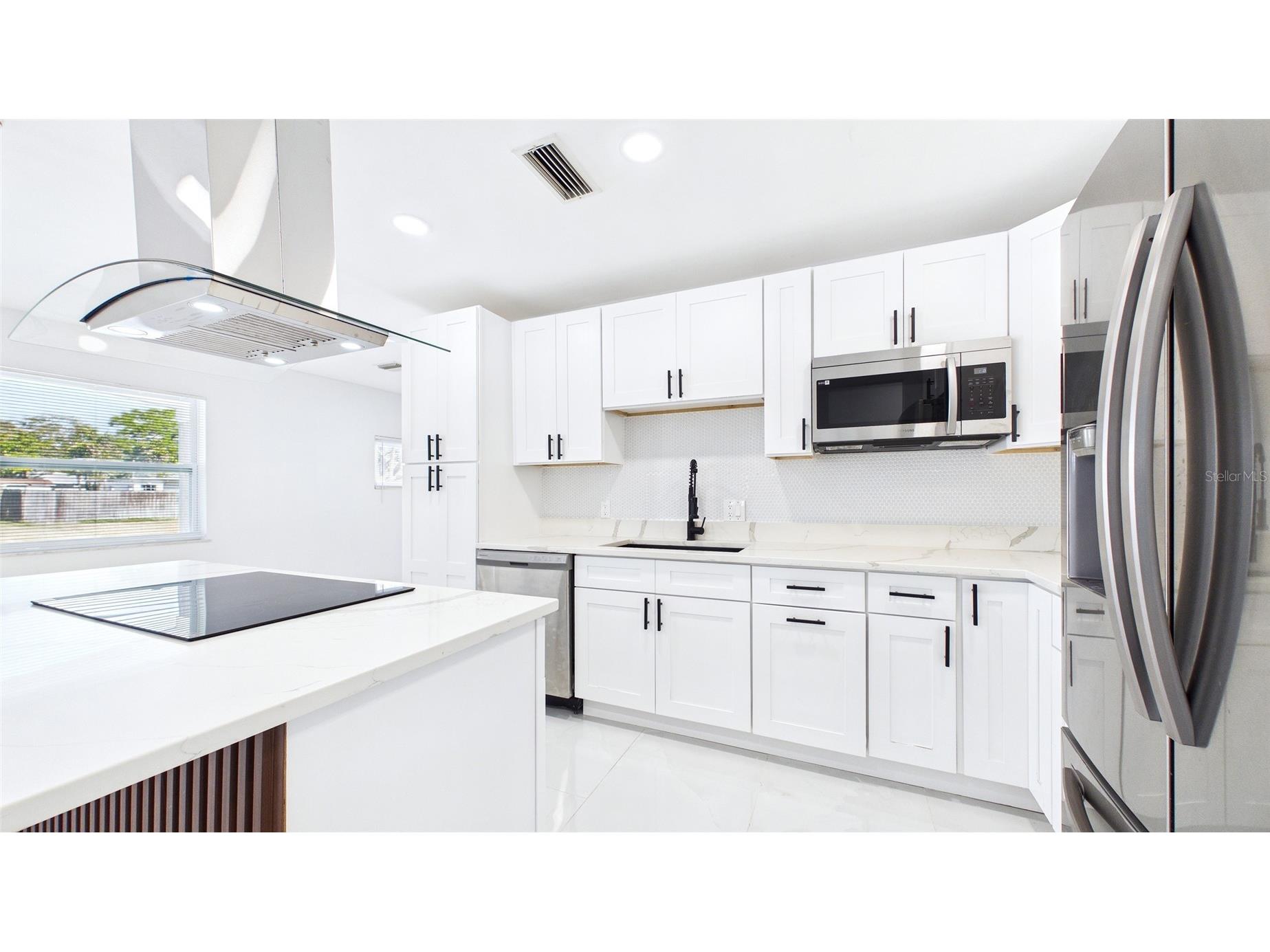 1778 New Hampshire Avenue NE Saint Petersburg FL 33703 TB8486606 image10