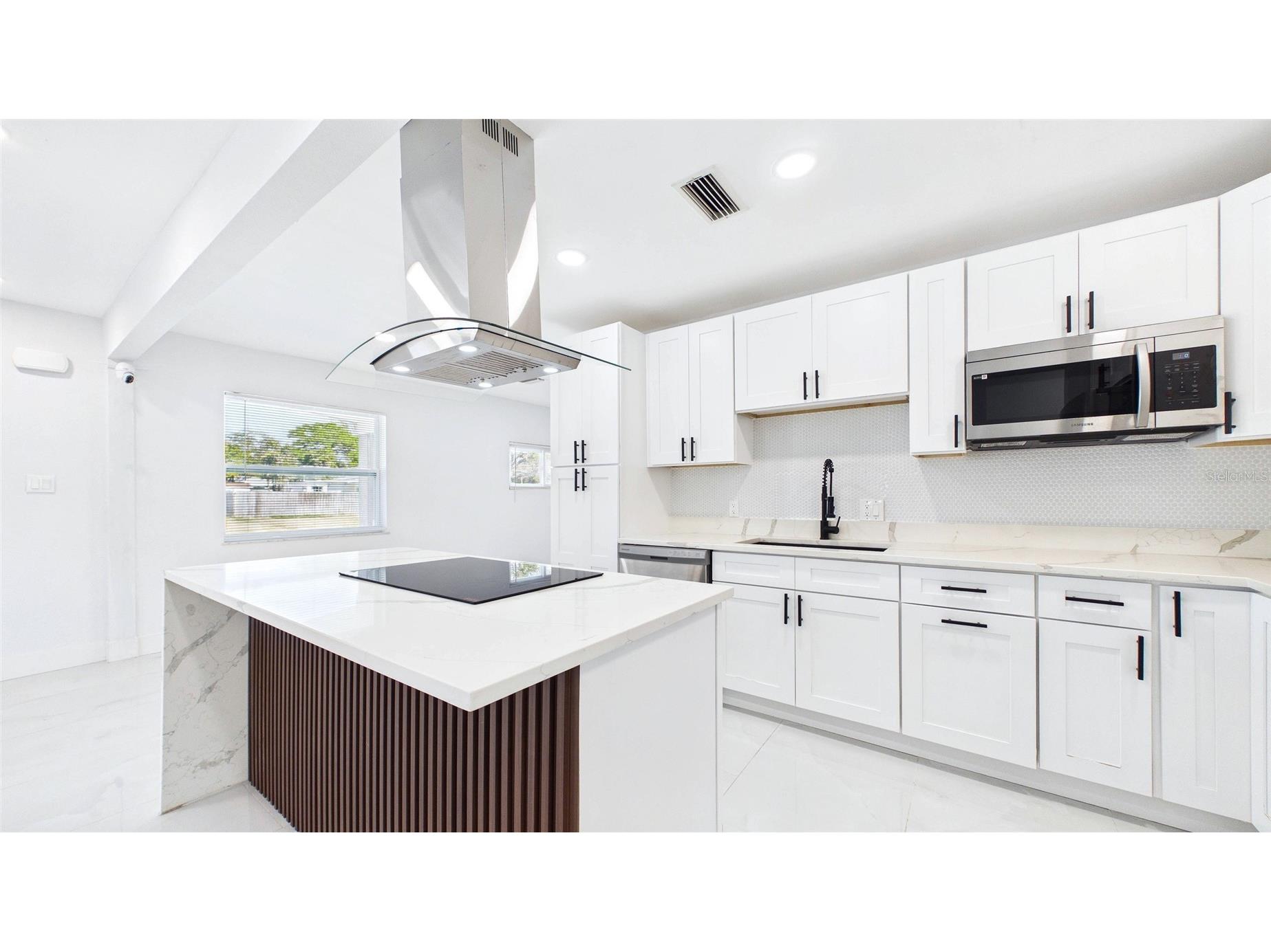 1778 New Hampshire Avenue NE Saint Petersburg FL 33703 TB8486606 image11
