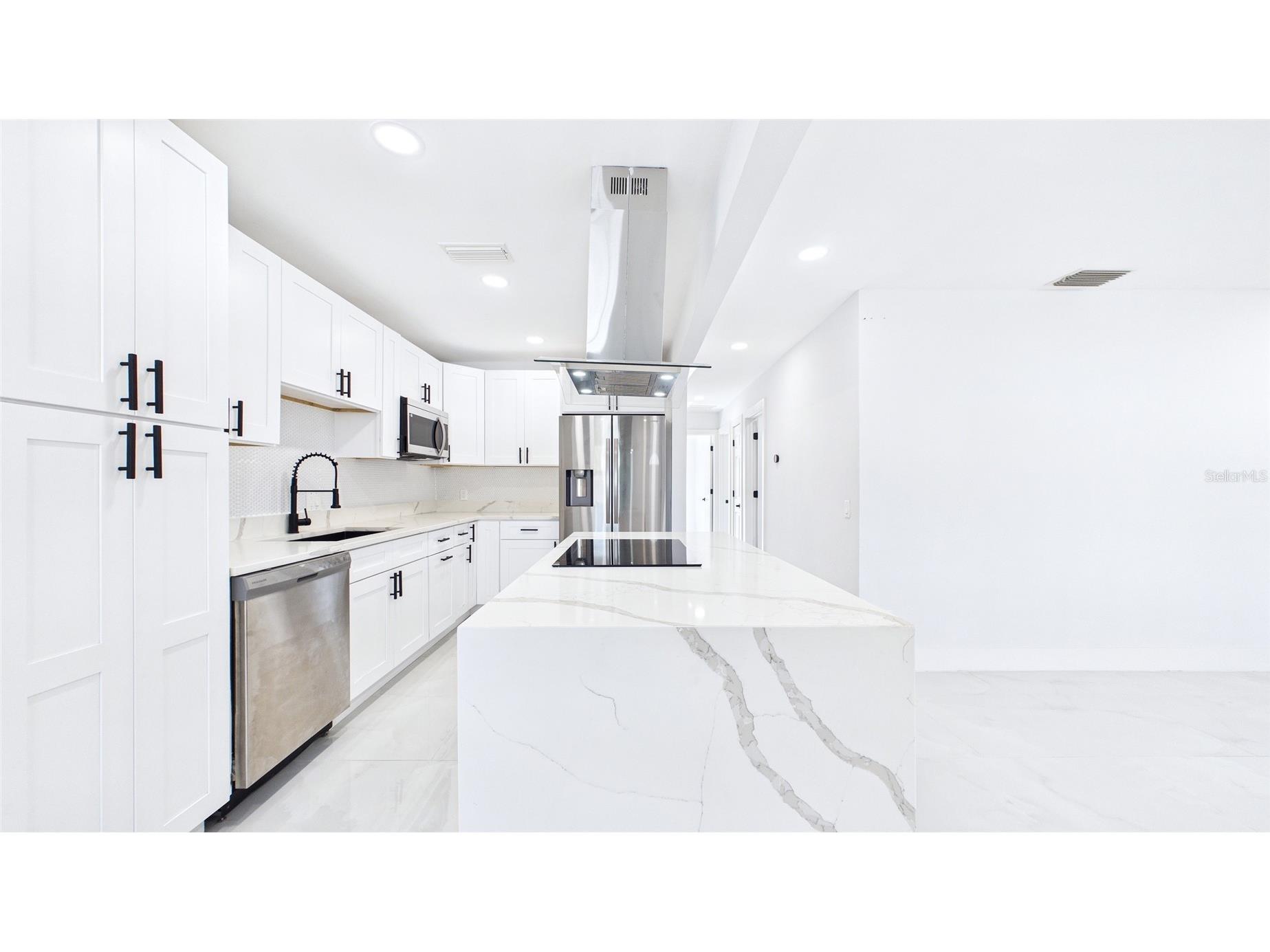 1778 New Hampshire Avenue NE Saint Petersburg FL 33703 TB8486606 image12