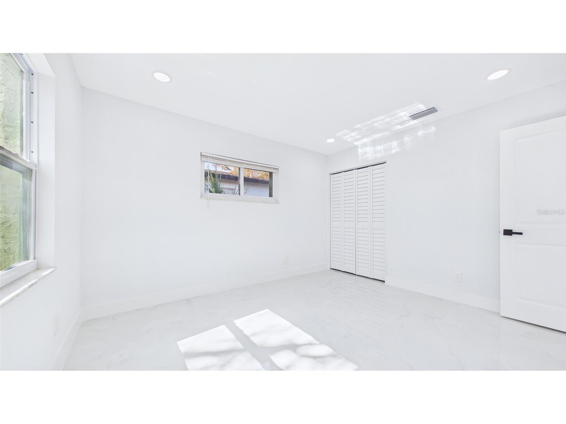 1778 New Hampshire Avenue NE Saint Petersburg FL 33703 TB8486606 image23
