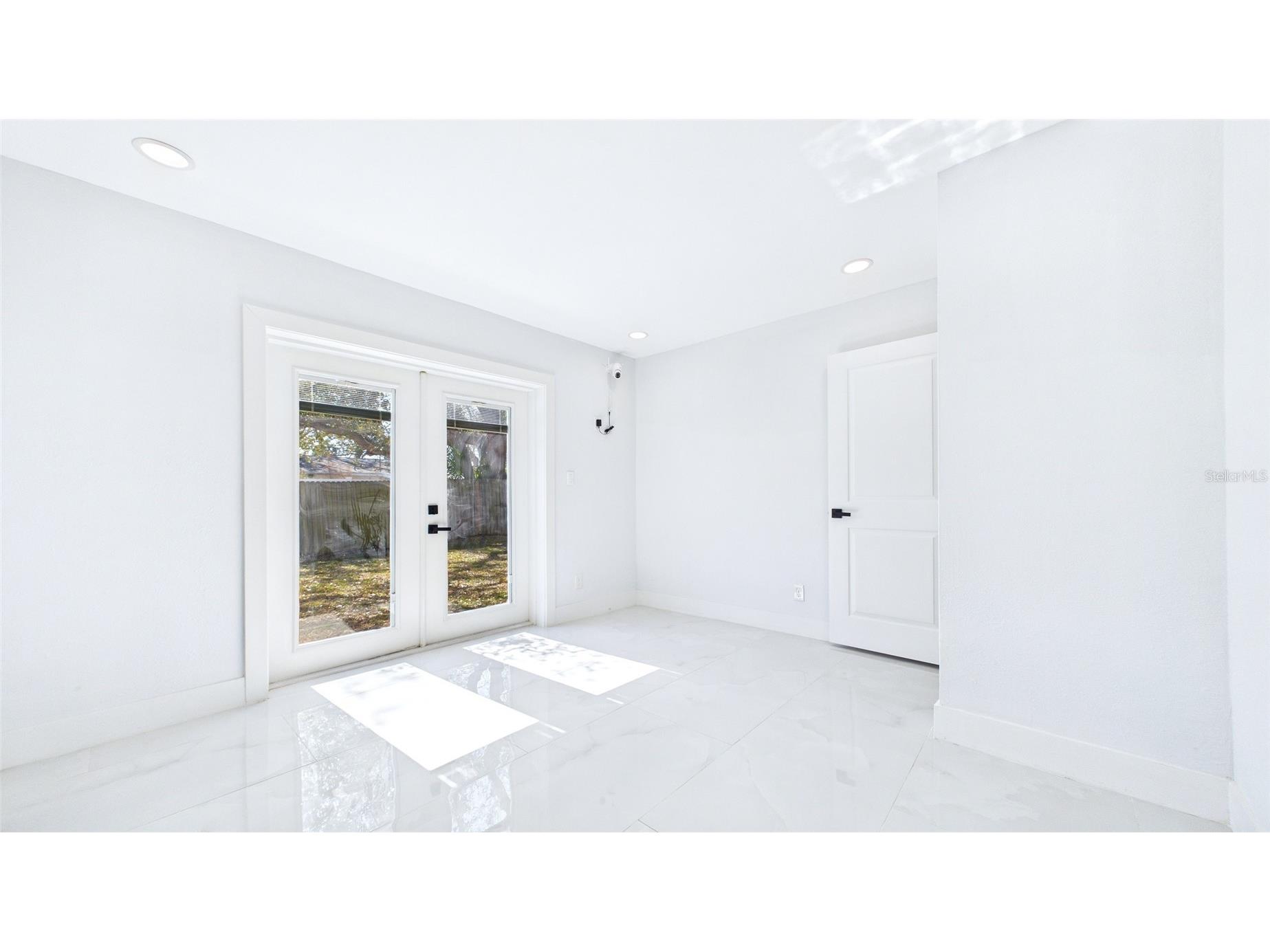 1778 New Hampshire Avenue NE Saint Petersburg FL 33703 TB8486606 image36