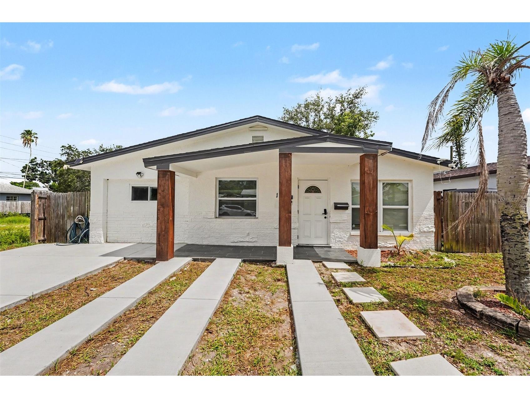 1778 New Hampshire Avenue NE Saint Petersburg FL 33703 TB8529429 image1