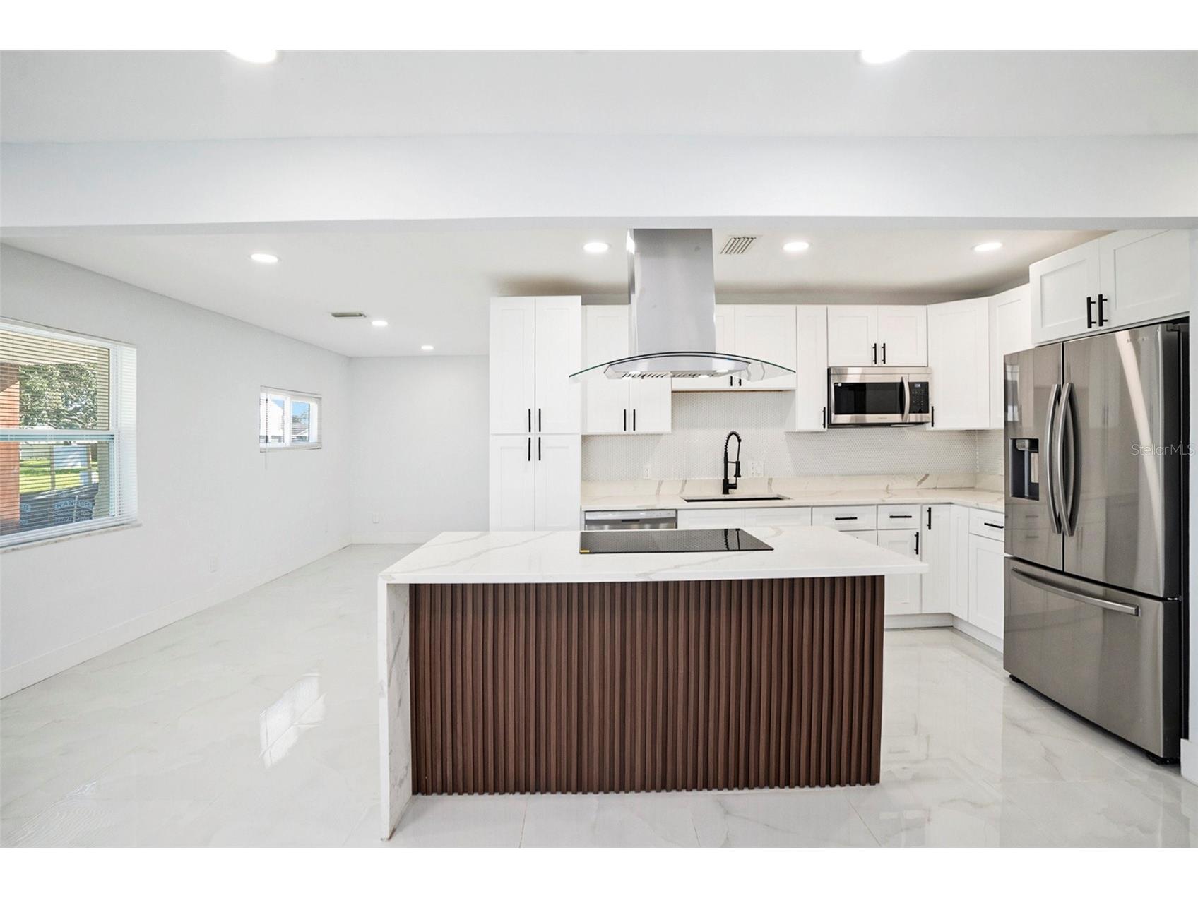 1778 New Hampshire Avenue NE Saint Petersburg FL 33703 TB8529429 image11