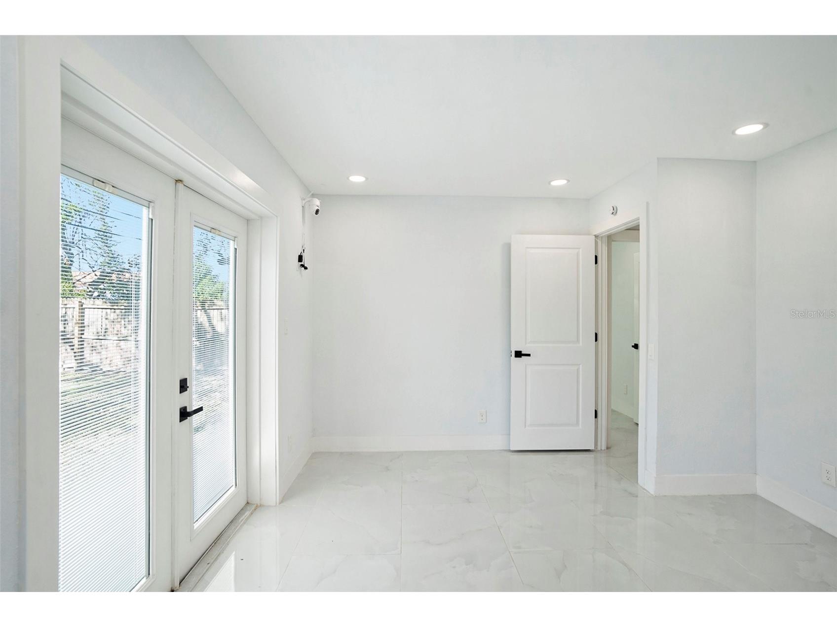 1778 New Hampshire Avenue NE Saint Petersburg FL 33703 TB8529429 image15