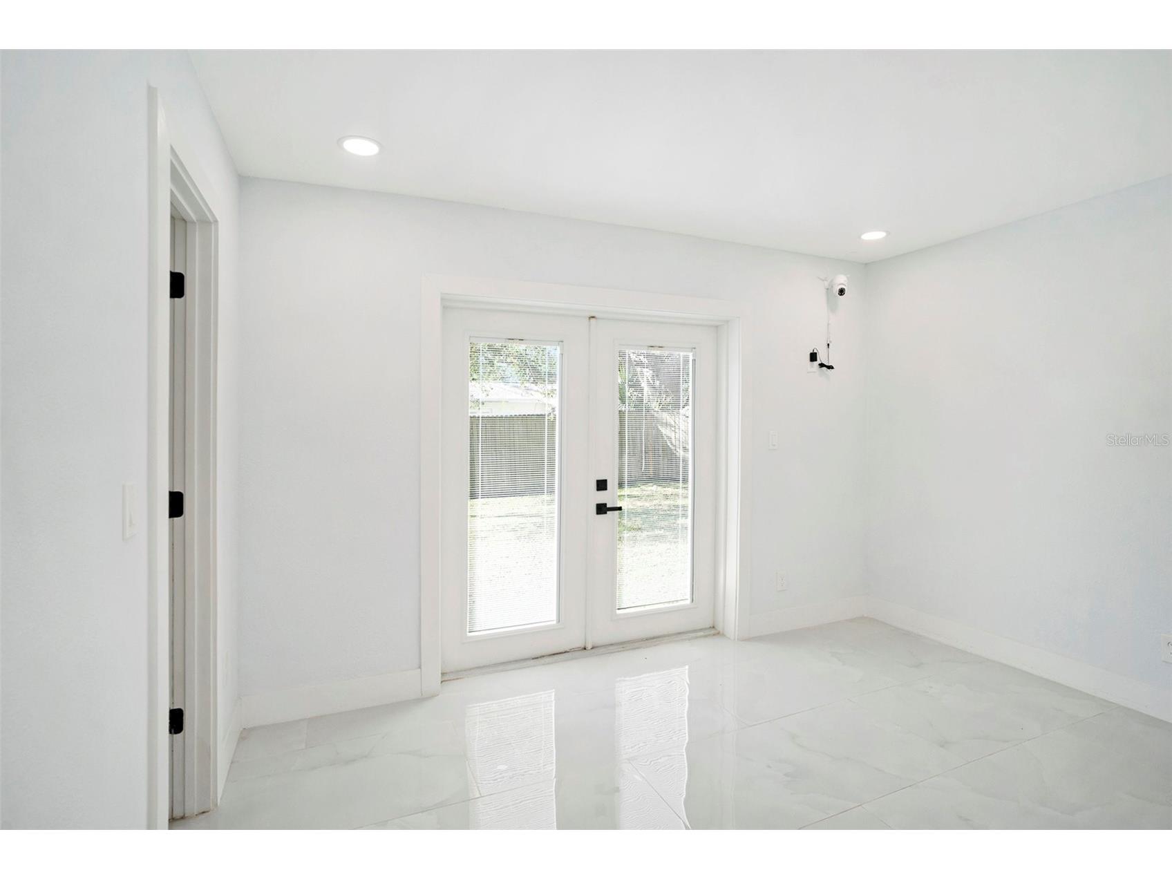 1778 New Hampshire Avenue NE Saint Petersburg FL 33703 TB8529429 image17