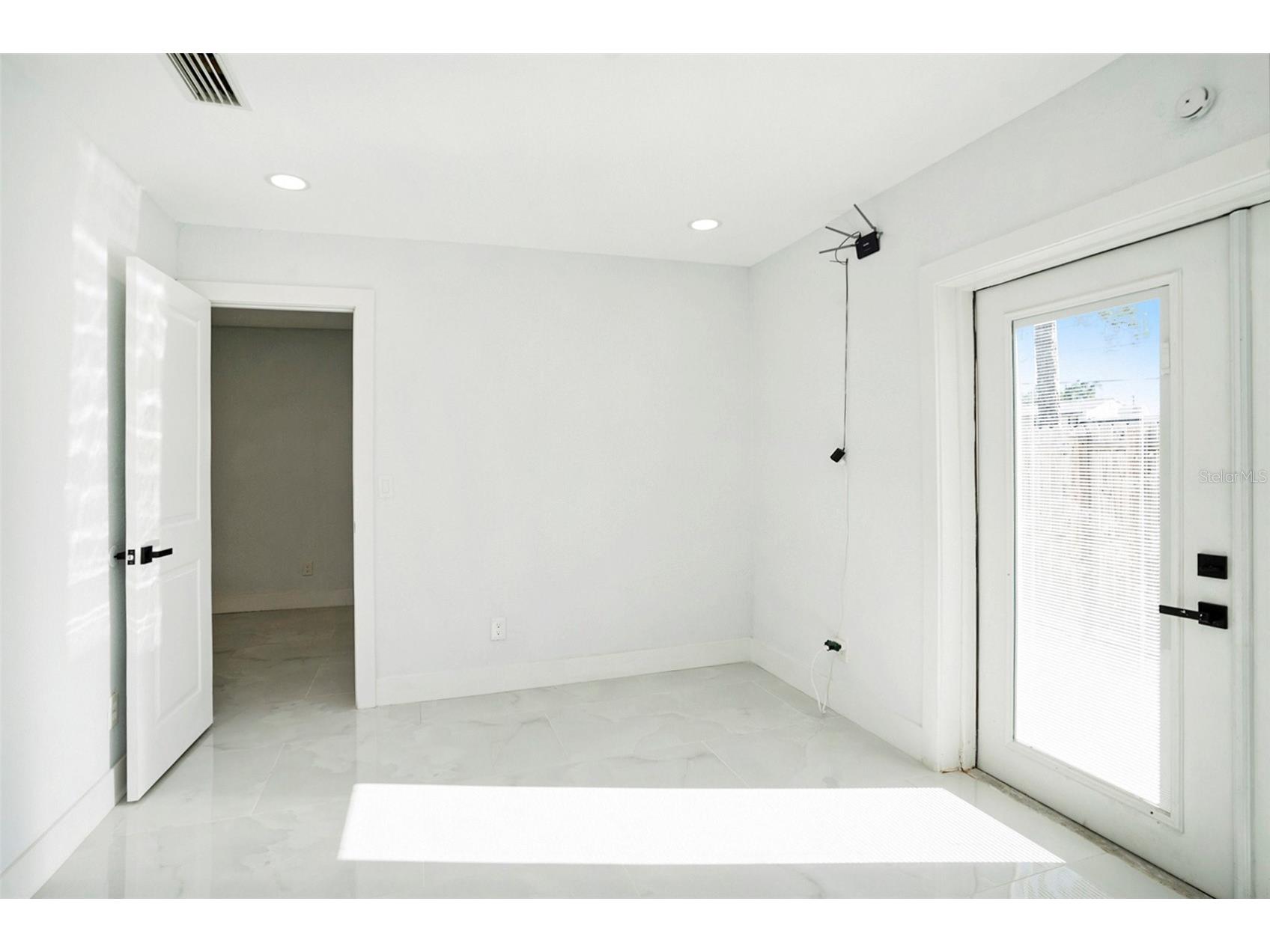 1778 New Hampshire Avenue NE Saint Petersburg FL 33703 TB8529429 image21