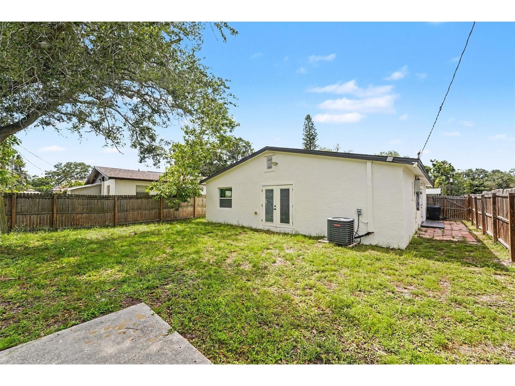 1778 New Hampshire Avenue NE Saint Petersburg FL 33703 TB8529429 image32