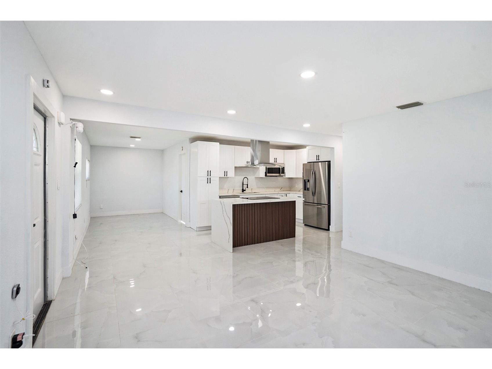 1778 New Hampshire Avenue NE Saint Petersburg FL 33703 TB8529429 image8