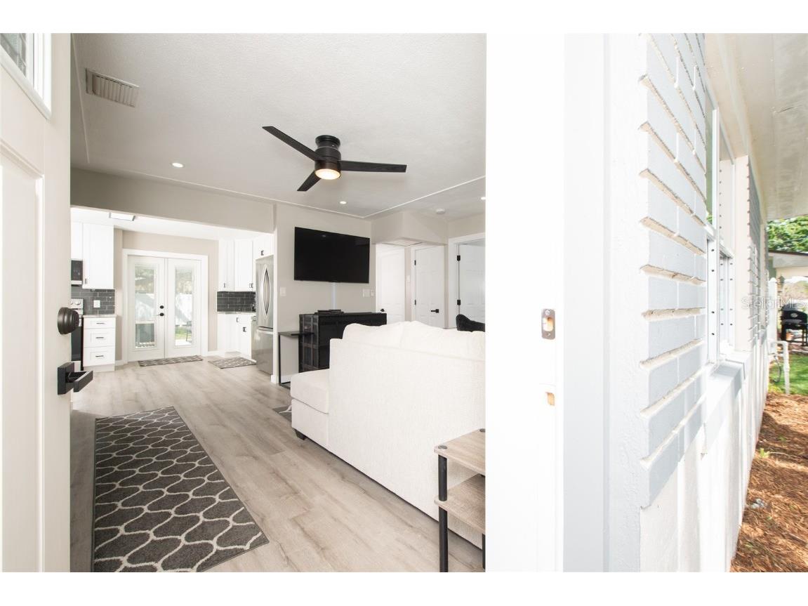 1779 Shore Acres Boulevard NE Saint Petersburg FL 33703 TB8323100 image2