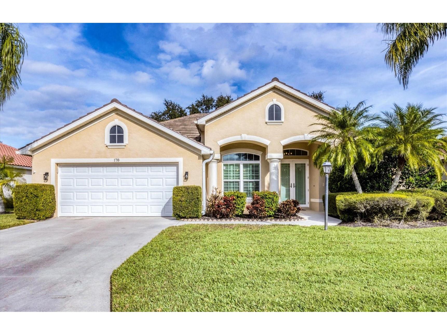 178 Willow Bend Way Osprey FL 34229 A4672408 image1