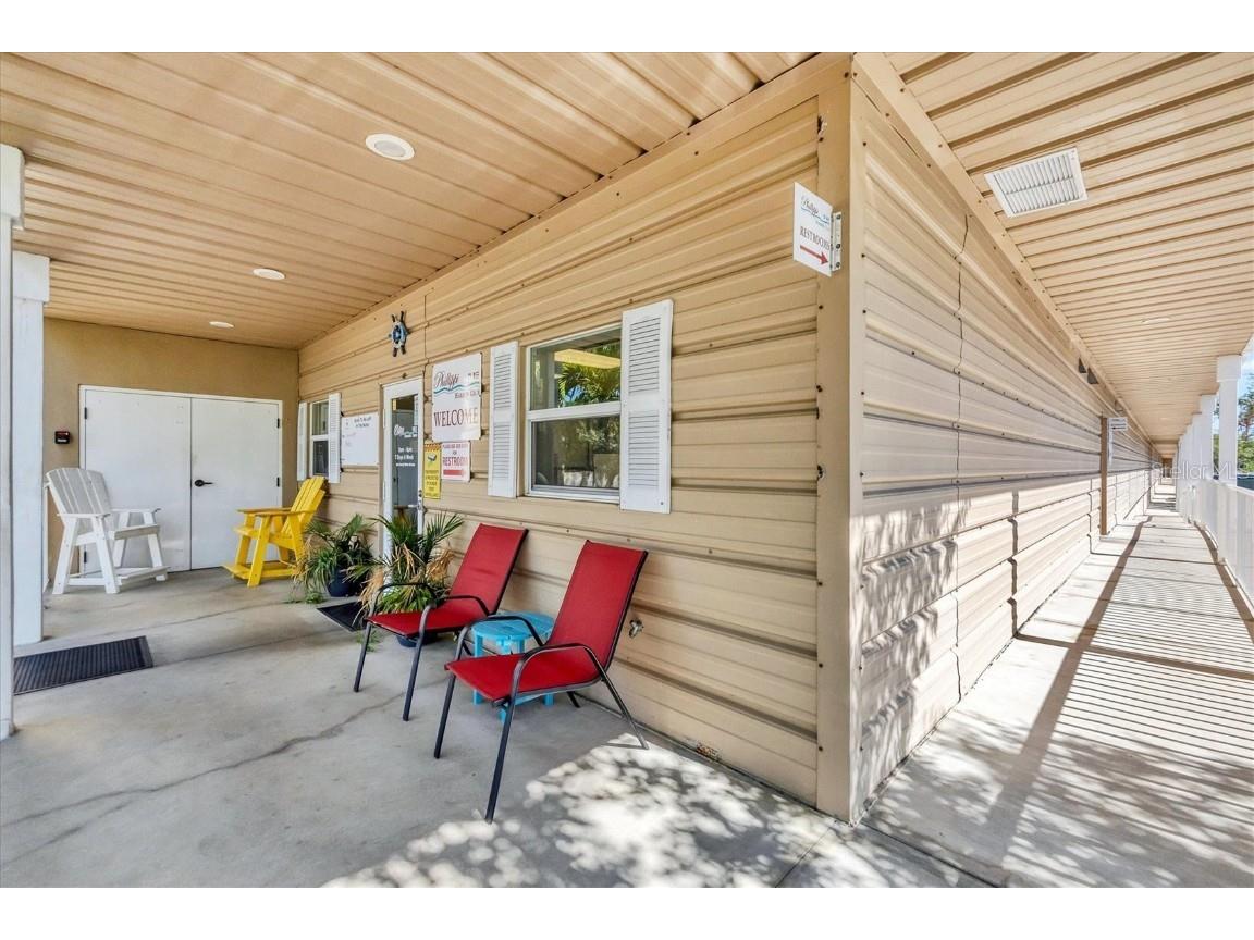 1780 Phillippi Shores Drive #E1-46 Sarasota FL 34231 A4656391 image2