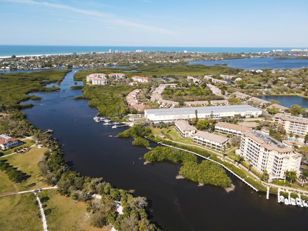 1780 Phillippi Shores Drive #E1-46 Sarasota FL 34231 A4656391 image28