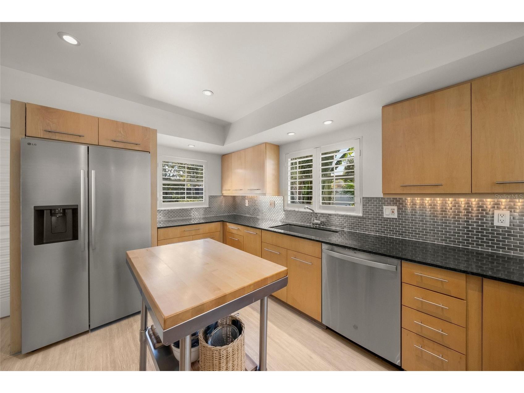 1780 Spring Creek Drive Sarasota FL 34239 A4681932 image17