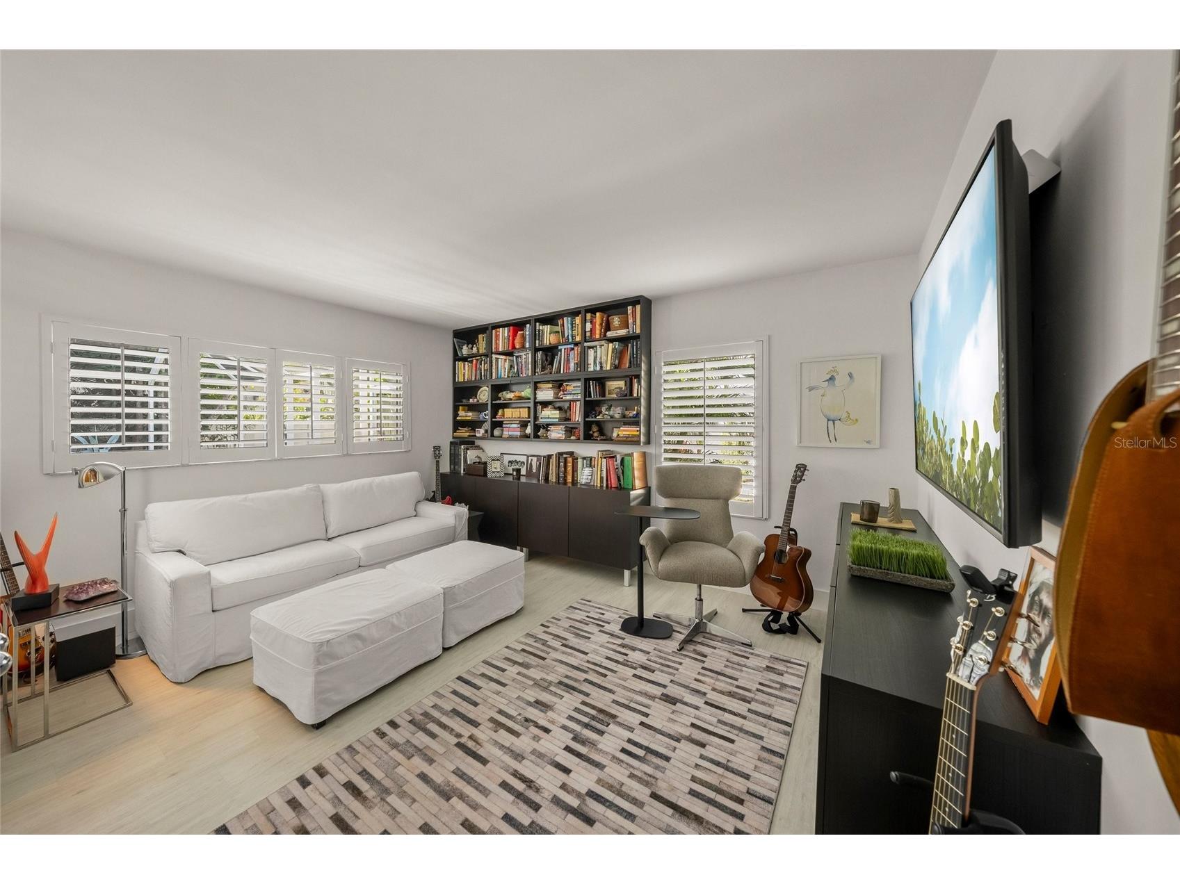 1780 Spring Creek Drive Sarasota FL 34239 A4681932 image32