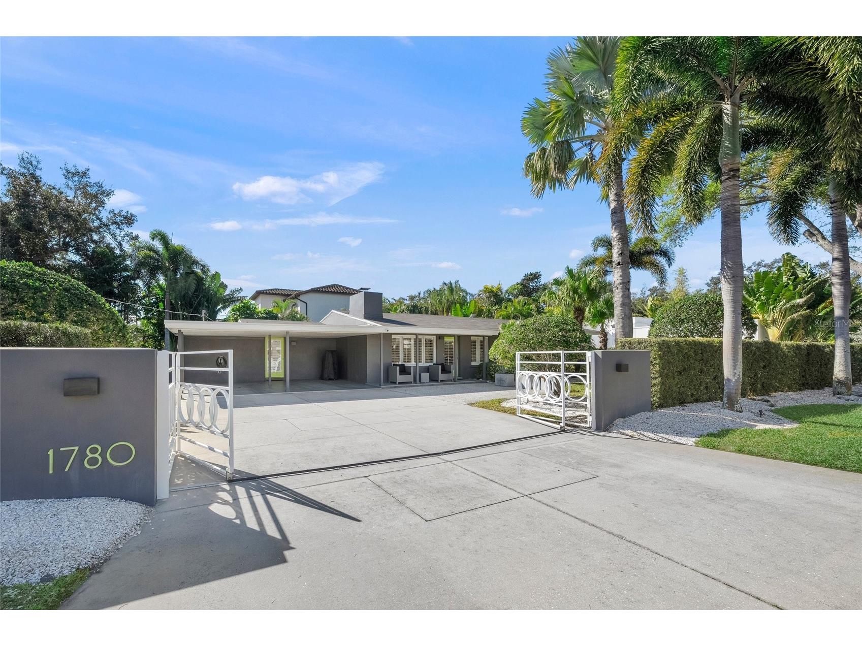 1780 Spring Creek Drive Sarasota FL 34239 A4681932 image6