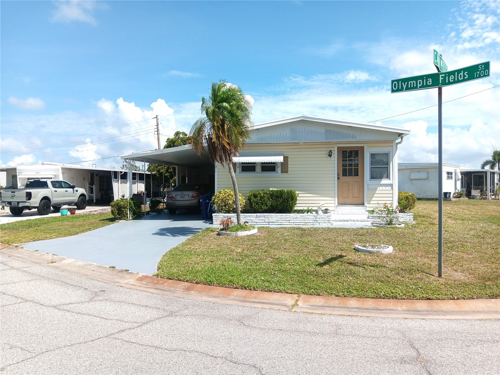 1781 Olympia Fields Street Sarasota FL 34234 A4697535 image1
