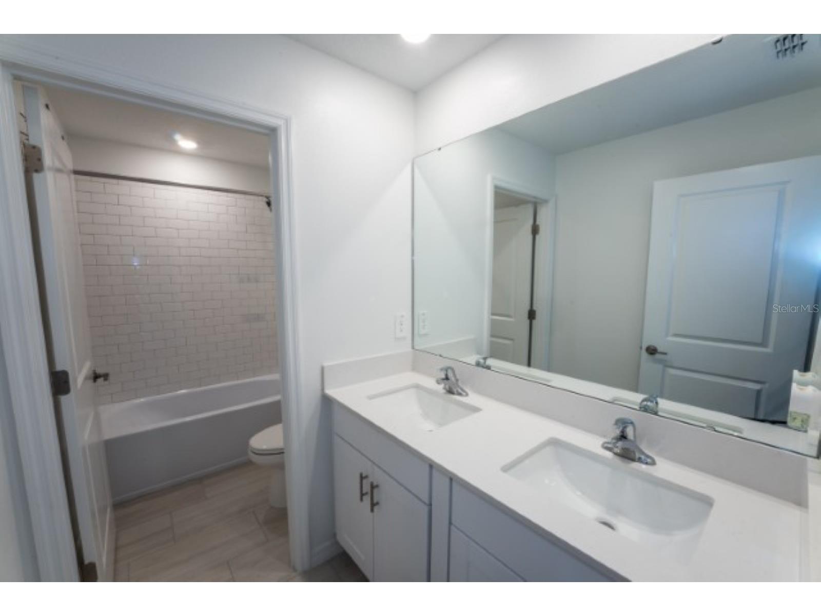 1782 Lanier Road Zephyrhills FL 33541 TB8508423 image23