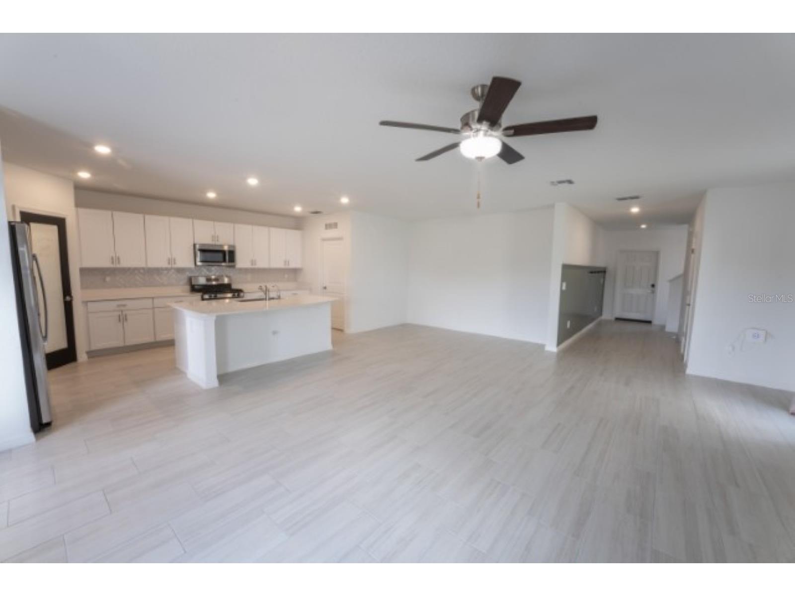 1782 Lanier Road Zephyrhills FL 33541 TB8508423 image7