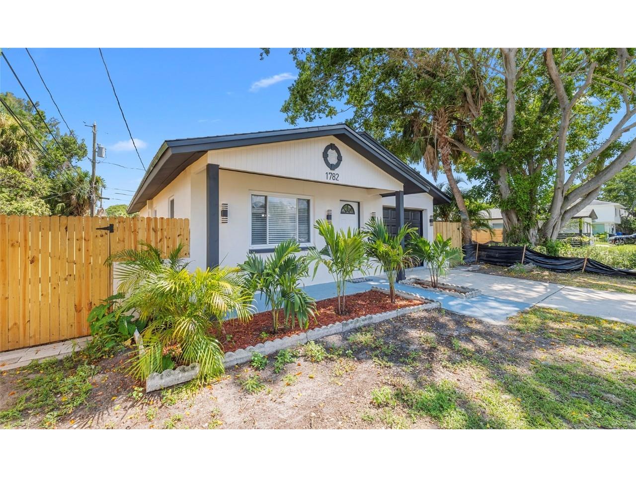 1782 Maryland Avenue NE Saint Petersburg FL 33703 TB8420000 image5