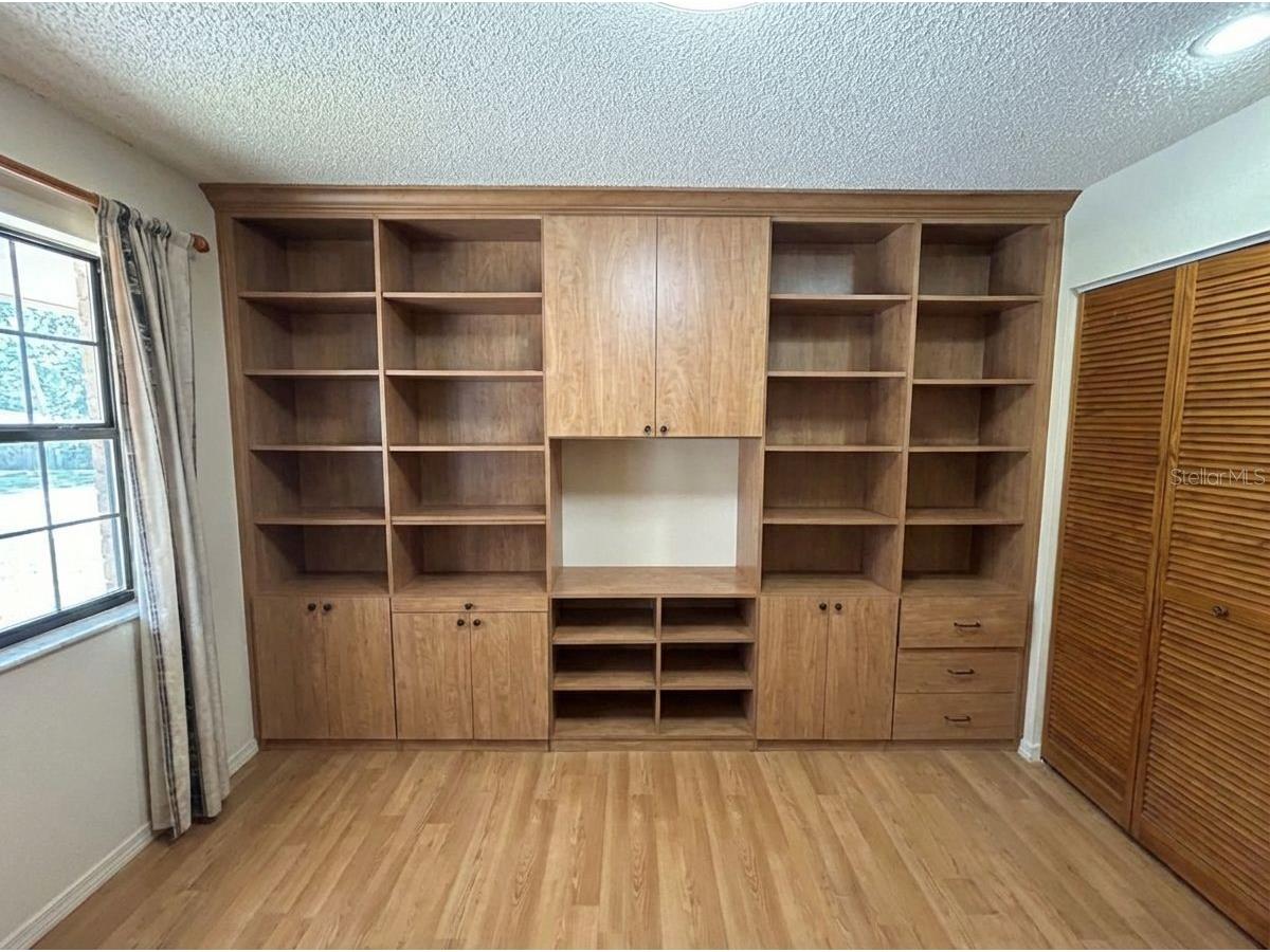 1783 Maryland Avenue NE Saint Petersburg FL 33703 TB8531755 image15