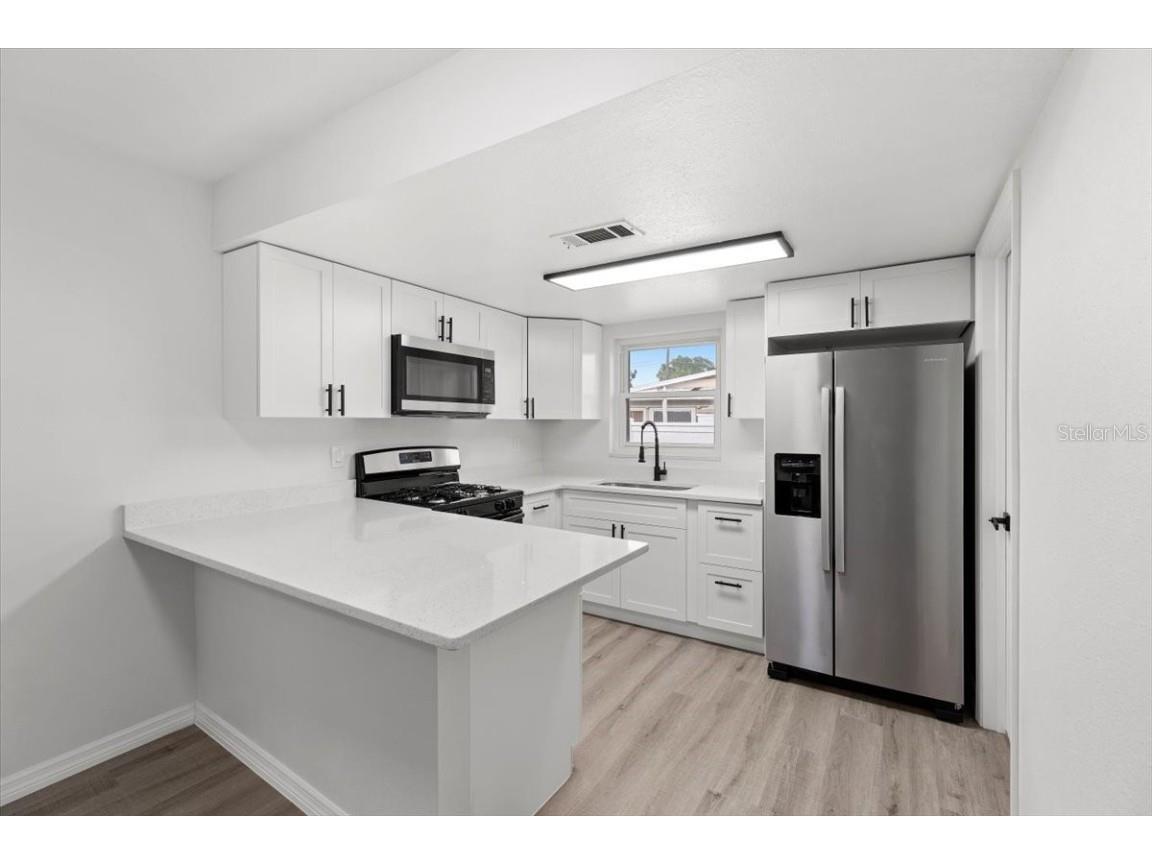 1783 Mississippi Avenue NE Saint Petersburg FL 33703 TB8428979 image3