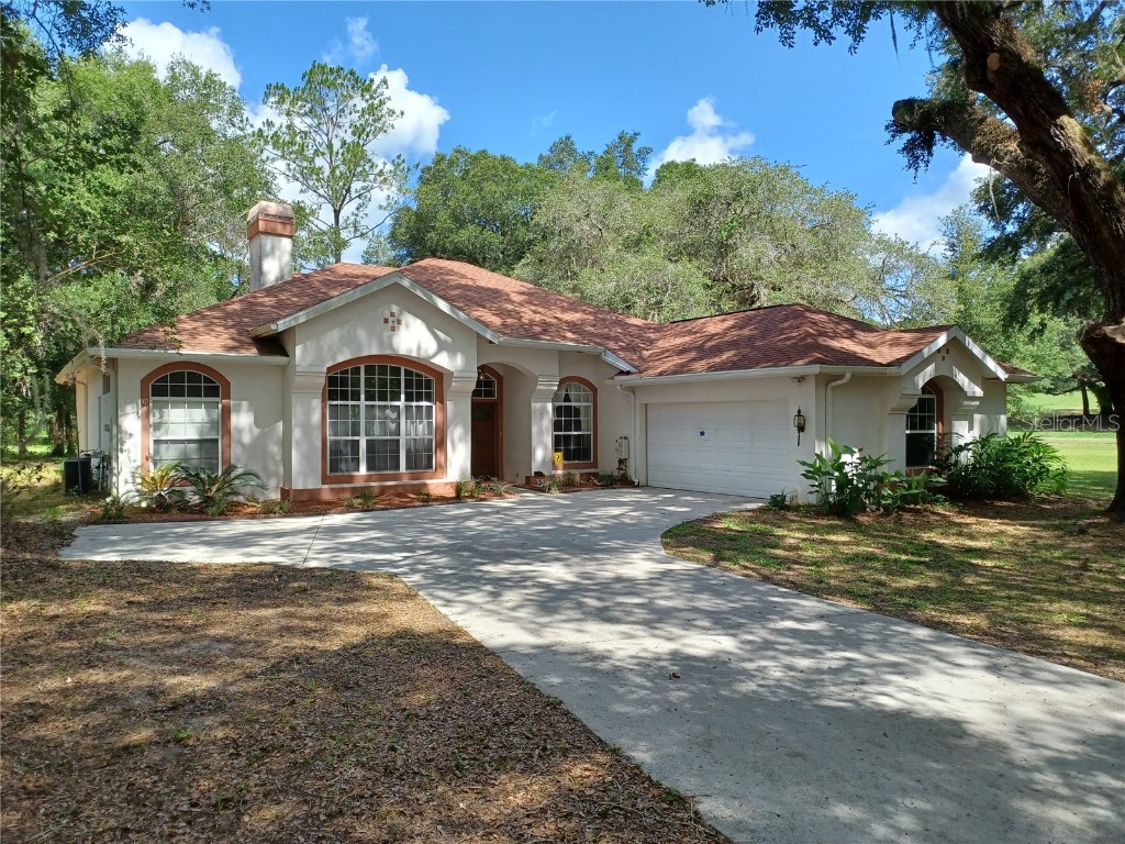 17833 Hyland Lane Dade City FL 33523 T3452306 image1