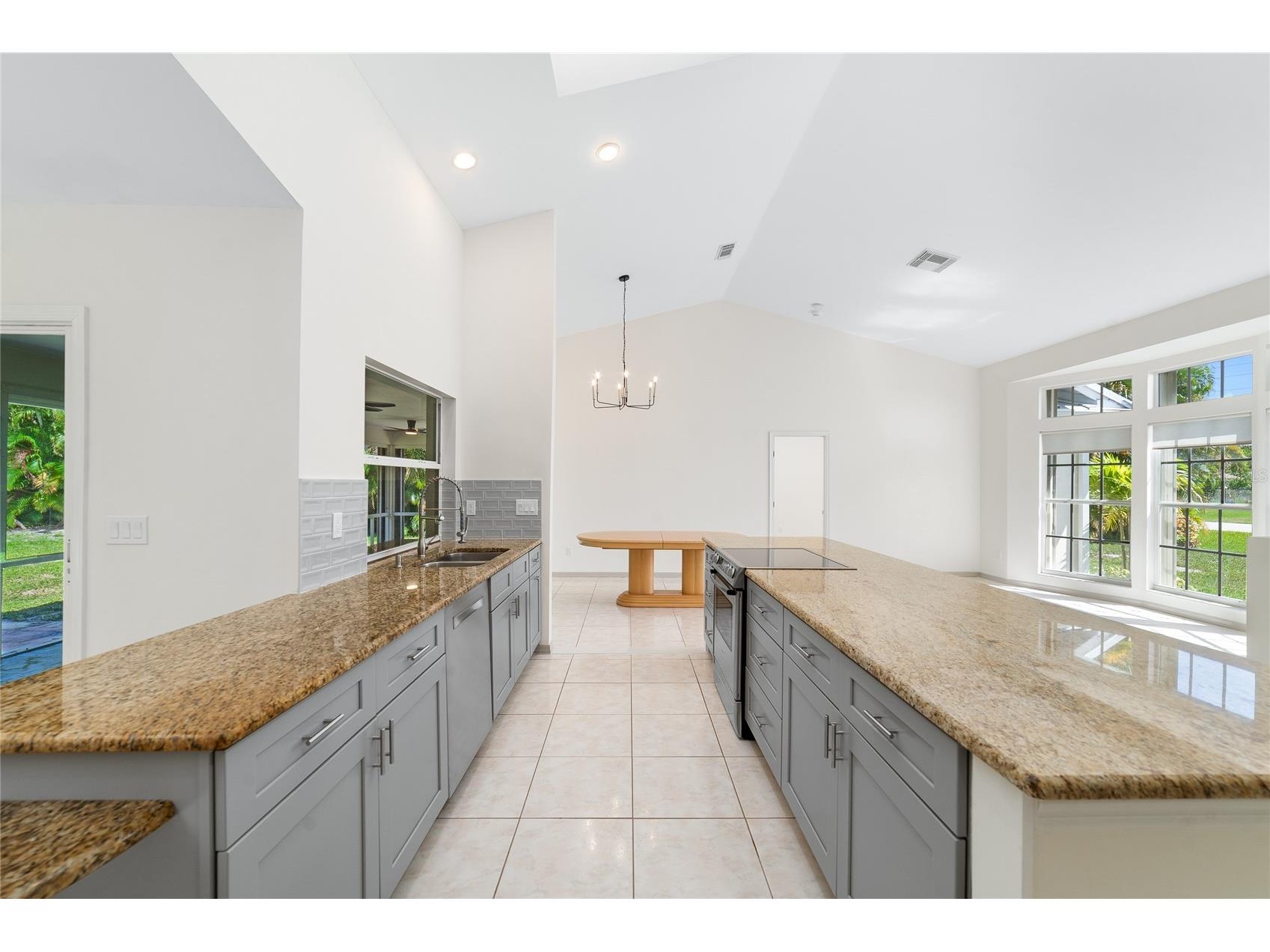 1785 SE Berkshire Boulevard Port Saint Lucie FL 34952 TB8476075 image12