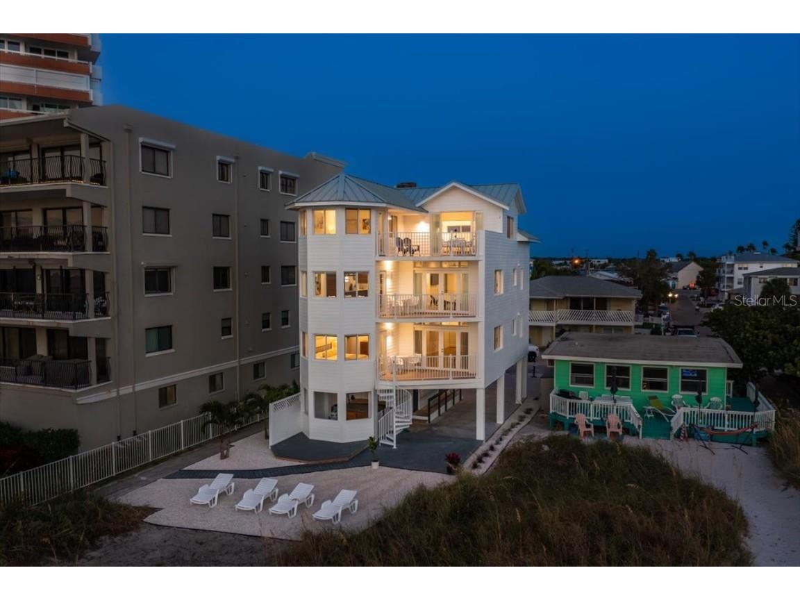 17852 Lee Avenue Redington Shores FL 33708 TB8437038 image1