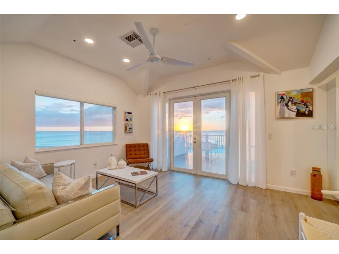 17852 Lee Avenue Redington Shores FL 33708 TB8437038 image11