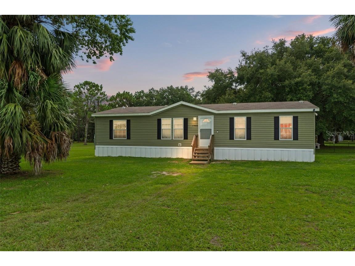 17852 SE 90th Street Ocklawaha FL 32179 W7867113 image1