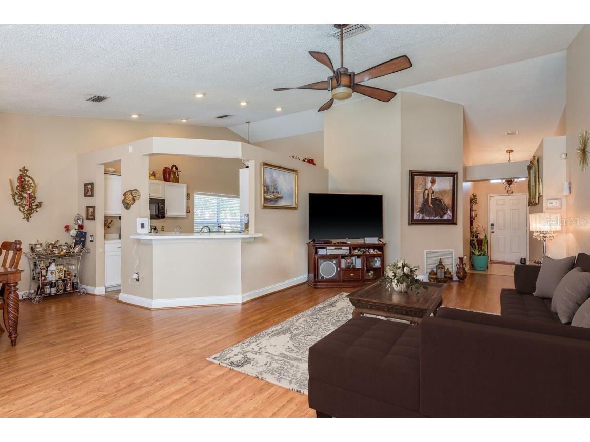 1786 Biarritz Circle Tarpon Springs FL 34689 TB8431702 image3