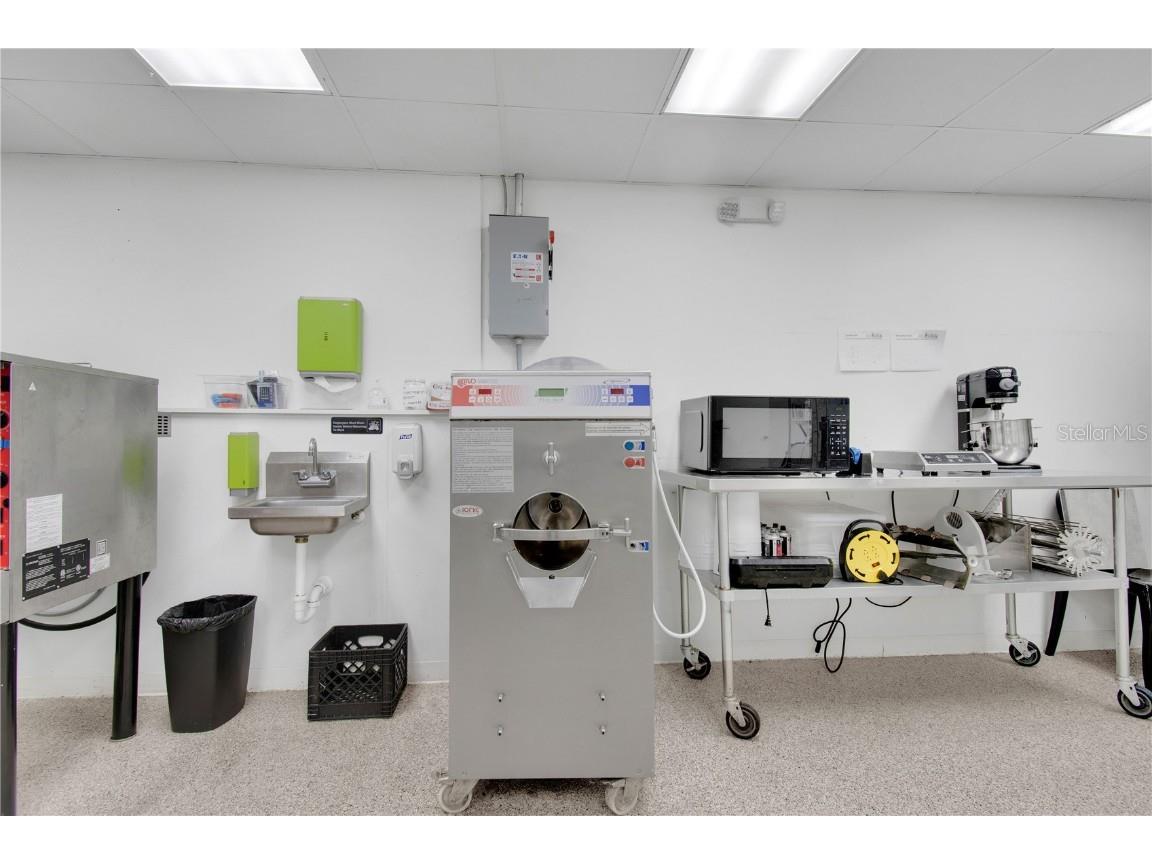 1786 N Semoran Boulevard Winter Park FL 32792 A4671024 image56