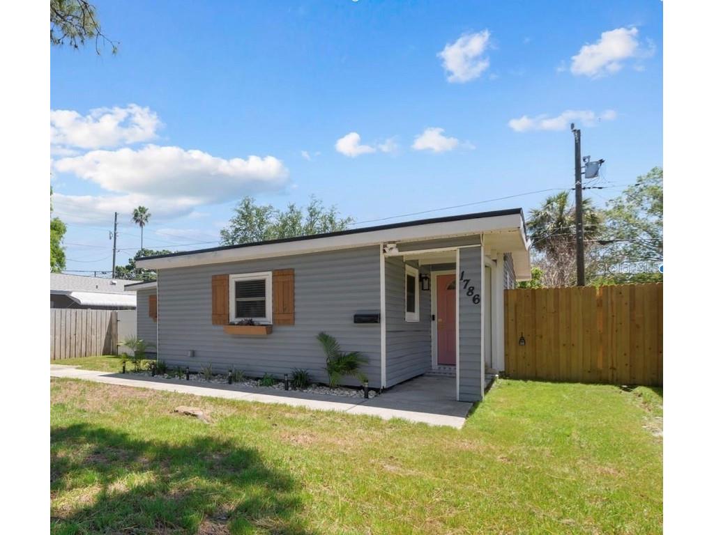1786 New Hampshire Avenue NE Saint Petersburg FL 33703 T3519314 image1