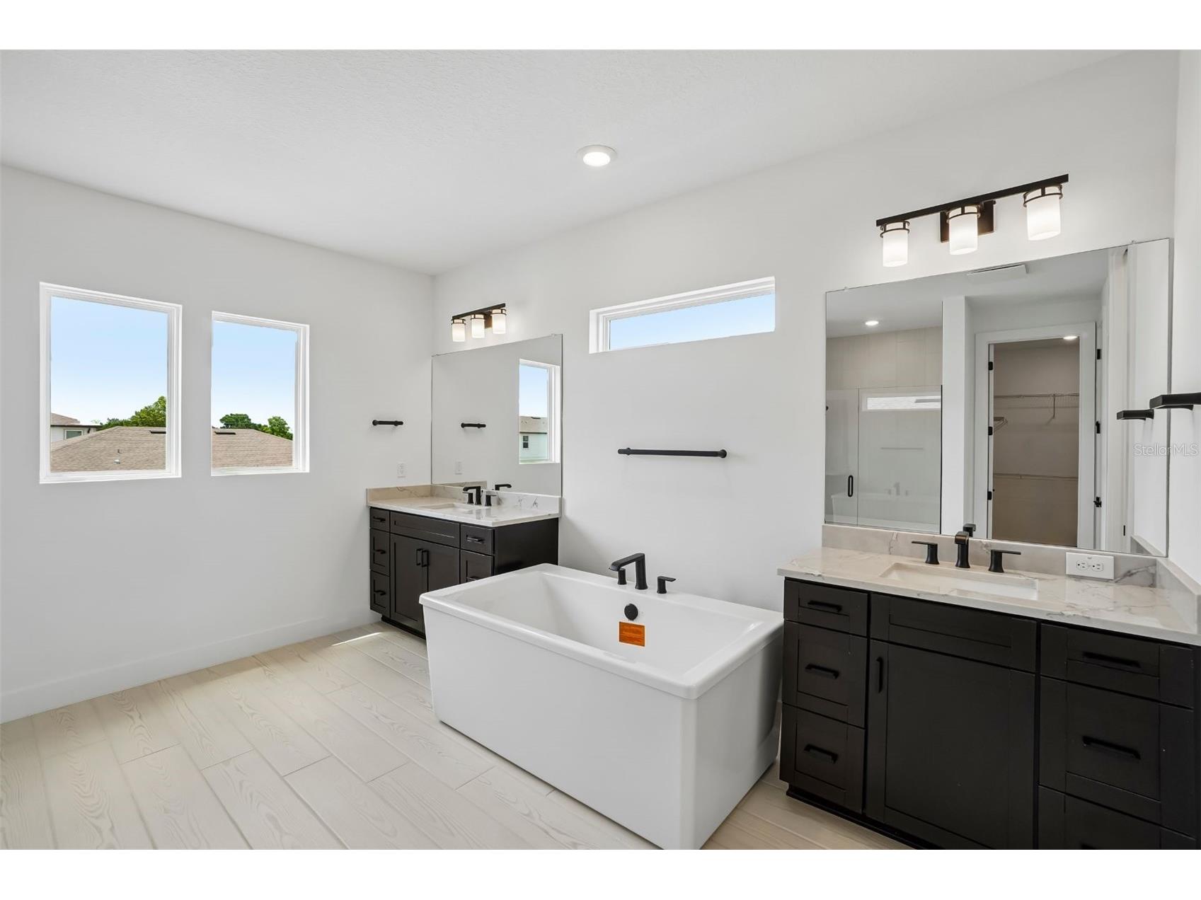 1787 Escalante Way Zephyrhills FL 33540 TB8517306 image20