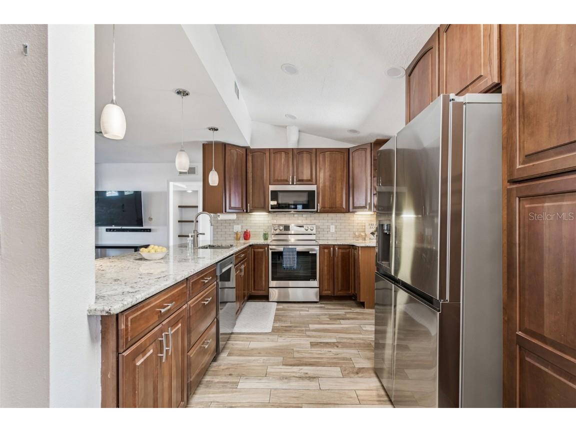 1787 Santa Barbara Drive Dunedin FL 34698 TB8448989 image11